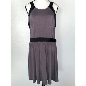 Sleeveless Grey Drop-Waist Dress with Black Trim